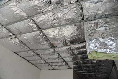 Isolation en aluminium du plafond